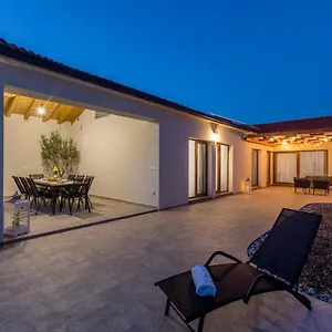 Mamma Mia Villa Kaštela
