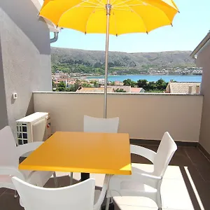Franci Apartment Pag Town